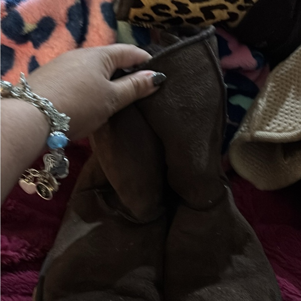 Women’s Uggs Brown Suede Boots sz 8